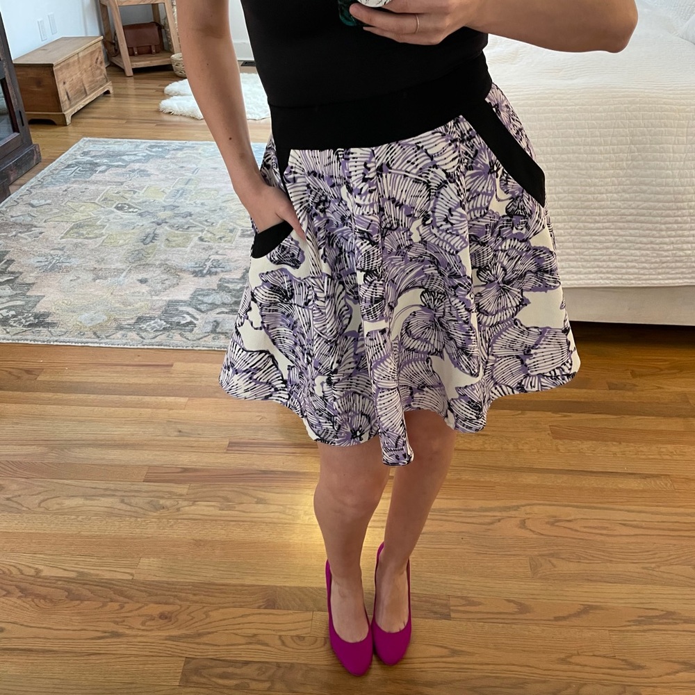 Francesca’s flowy miniskirt with pockets